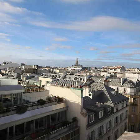 Floor & View - La Fayette / Opera Apartment *
